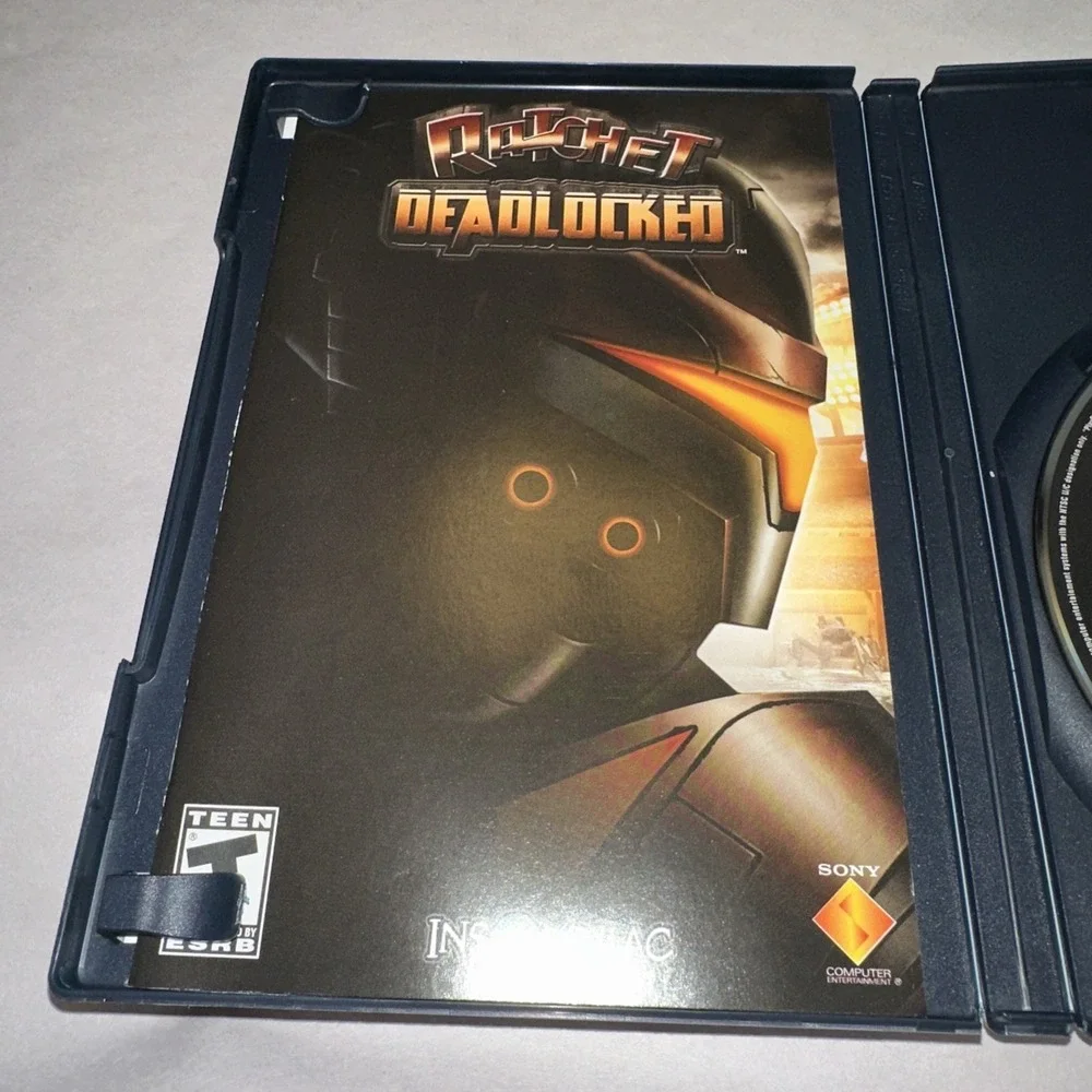 Ratchet Deadlocked [Greatest Hits] Playstation 2 2005 Complete w/ Manual CIB VGC